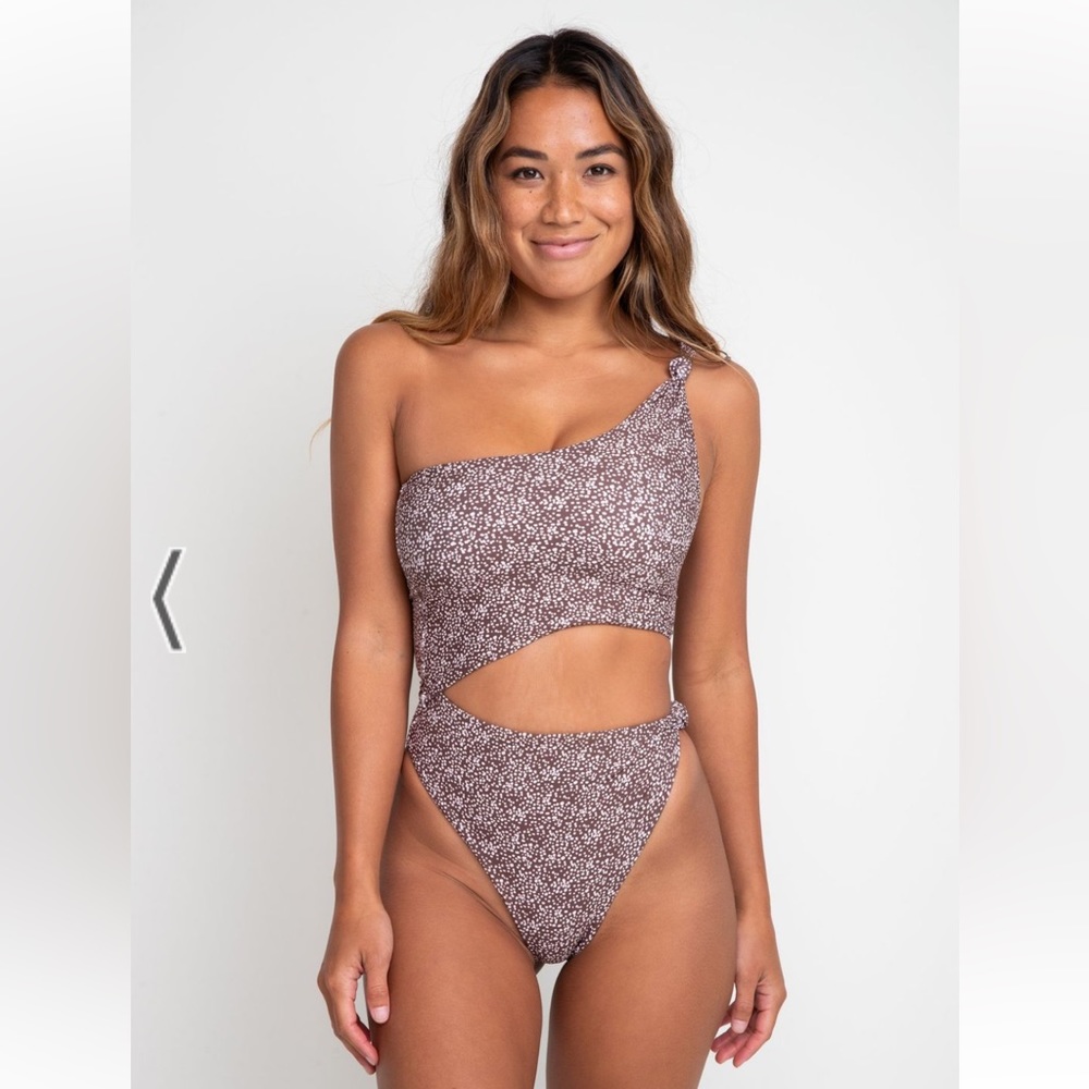 Skatie Nicole one piece in Sundance size large